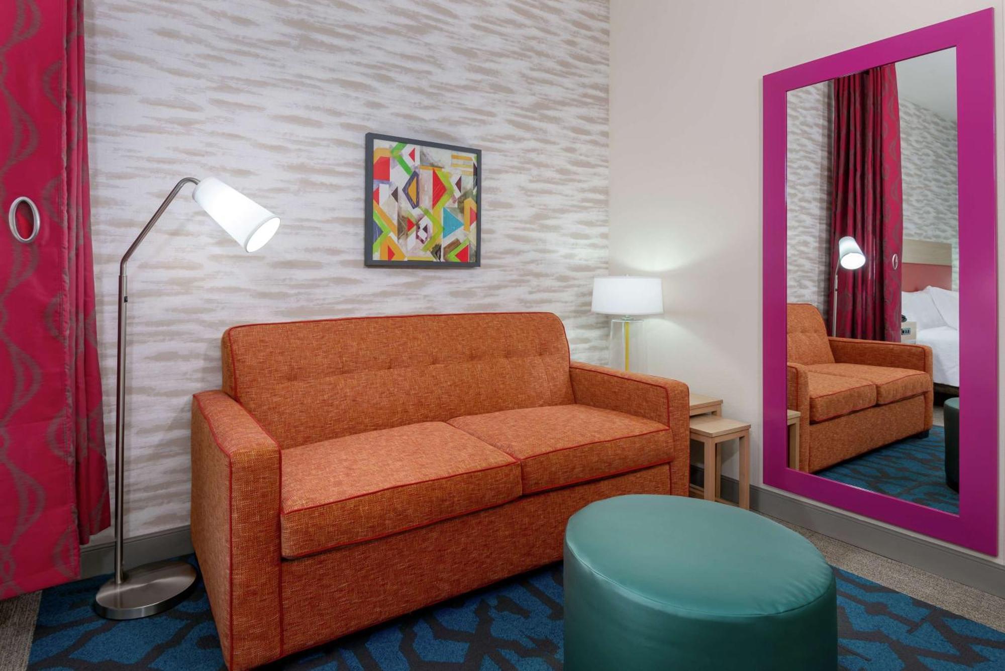 Home2 Suites By Hilton Orlando Near Universal Exterior photo